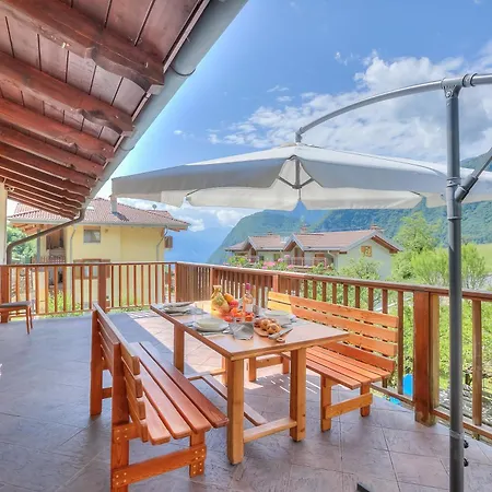 Casa Tra Borgo E - Happy *